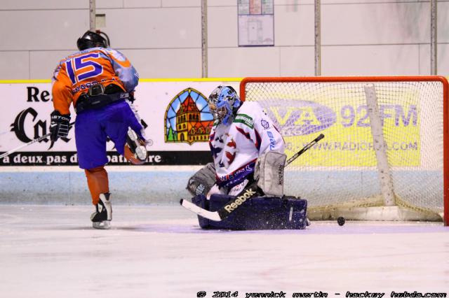 Photo hockey Division 3 - D3 : journée du 29/11/2014 : Clermont-Ferrand II vs Val Vanoise II - Sangliers et Bouquetins ne parviennent pas à se départager