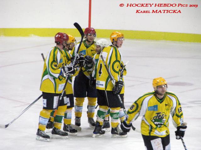 Photo hockey Division 3 - D3 : journée du 18/01/2014 : Besançon vs Viry Hockey 91 - Les Jets volent plus vite que les Aigles Photo hockey Division 3 - D3 : journée du 18/01/2014 : Besançon vs Viry Hockey 91 - Les Jets volent plus vite que les Aigles