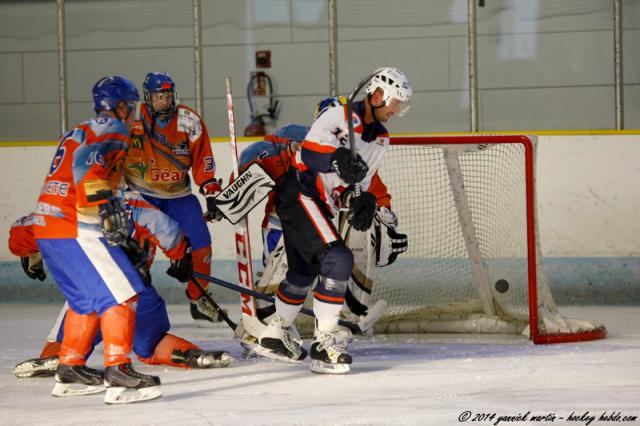 Photo hockey Division 3 - D3 : journée du 27/09/2014 : Clermont-Ferrand II vs Montpellier - Un premier pas en D3 prometteur Photo hockey Division 3 - D3 : journée du 27/09/2014 : Clermont-Ferrand II vs Montpellier - Un premier pas en D3 prometteur