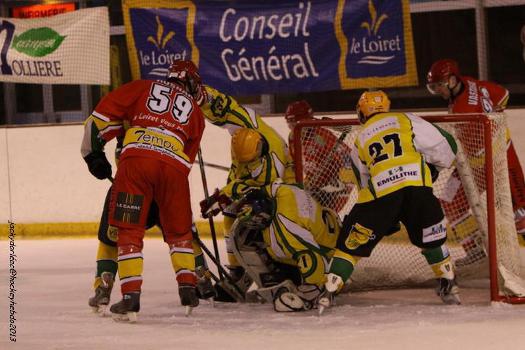 Photo hockey Division 3 - D3 : Play Off 1/8ème de finale Retour : Orléans vs Viry Hockey 91 - Les Renards restent au terrier