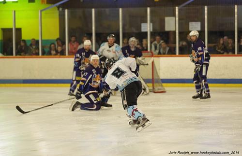 Photo hockey Division 3 - D3 : Play Offs - Carré Final : Avignon vs Tours II - Carré final : Avignon-Tours 2 Photo hockey Division 3 - D3 : Play Offs - Carré Final : Avignon vs Tours II - Carré final : Avignon-Tours 2