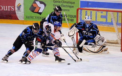 Photo hockey Division 3 - D3 Carré Final : Tours vs Compiègne - D3 carré final : Tours - Compiègne Photo hockey Division 3 - D3 Carré Final : Tours vs Compiègne - D3 carré final : Tours - Compiègne