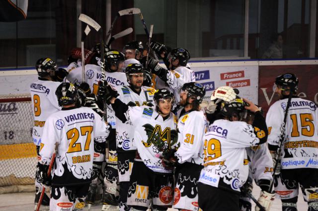 Photo hockey Division 3 - D3 Carré Final : Metz vs Tours  - Metz injouable, Metz trop fort