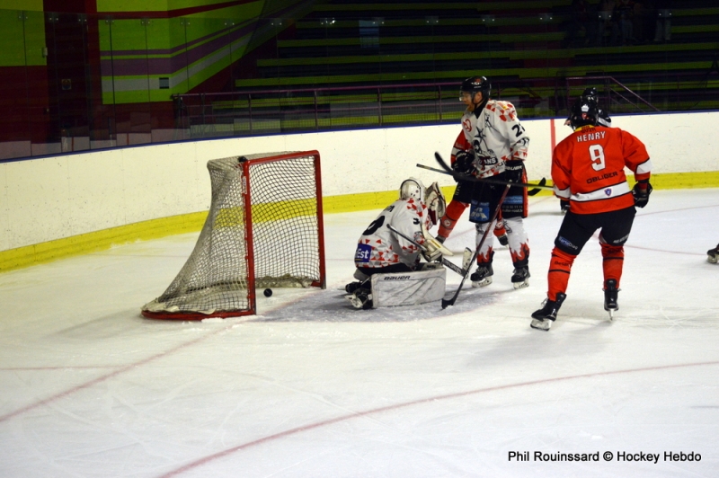Photo hockey Division 3 - Division 3 : 23ème journée : Besançon vs Colmar - Plus de peur que de mal