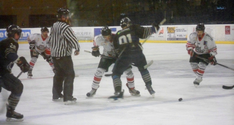 Photo hockey Division 3 - Division 3 : journée du 10 novembre 2018 : Nantes II vs Bordeaux II - Victoire sur une prolongation éclair Photo hockey Division 3 - Division 3 : journée du 10 novembre 2018 : Nantes II vs Bordeaux II - Victoire sur une prolongation éclair