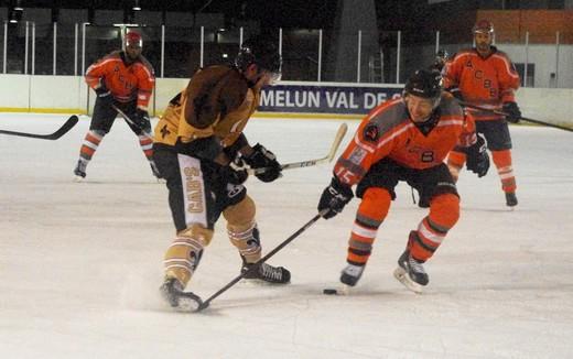 Photo hockey Division 3 - Division 3 : journée du 14 janvier 2017 : Dammarie-les-Lys vs Boulogne Billancourt - D3 : Les Caribous tracent leur route.
