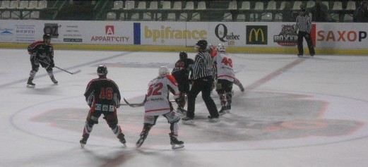 Photo hockey Division 3 - Division 3 : journée du 14 octobre 2017 : Bordeaux II vs La Roche-sur-Yon II - Courageux Vendéens mais vaincus ! Photo hockey Division 3 - Division 3 : journée du 14 octobre 2017 : Bordeaux II vs La Roche-sur-Yon II - Courageux Vendéens mais vaincus !