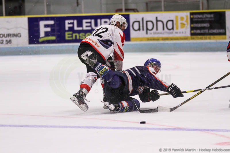 Photo hockey Division 3 - Division 3 : journée du 26 octobre 2019 : Clermont-Ferrand II vs La Roche-sur-Yon - L’Hogly bat la réserve clermontoise