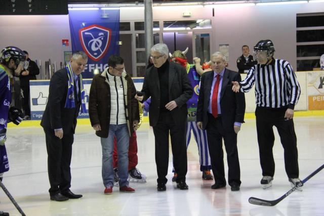Photo hockey Division 3 - Division 3 : journée du 27-28 février 2016 : Châlons-en-Champagne vs Colmar - En route pour les play off ! Photo hockey Division 3 - Division 3 : journée du 27-28 février 2016 : Châlons-en-Champagne vs Colmar - En route pour les play off !