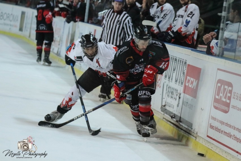 Photo hockey Division 3 - Division 3 : journées 15-16 décembre 2018 : Bordeaux II vs Poitiers - Boxers dominateurs mais battus Photo hockey Division 3 - Division 3 : journées 15-16 décembre 2018 : Bordeaux II vs Poitiers - Boxers dominateurs mais battus