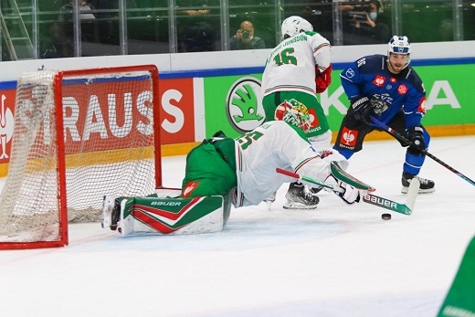 Photo hockey Europe : Continental Cup - CHL -  : Zug vs Ängelholm - Zug plie au bout des discussions