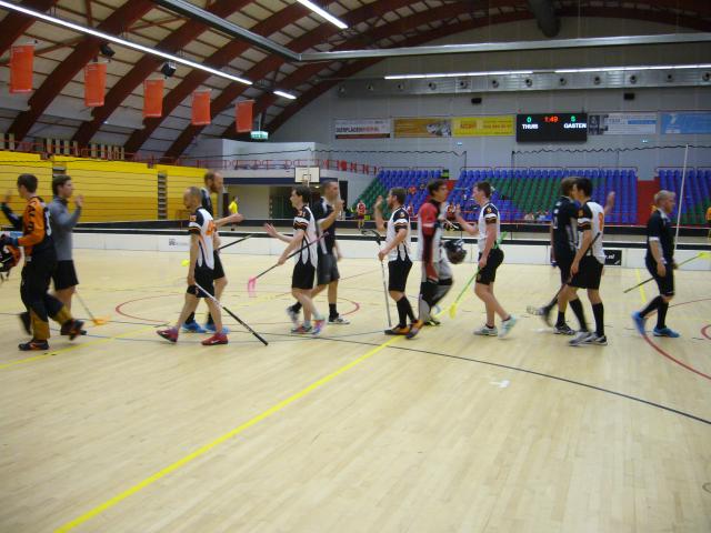 Photo hockey Floorball - Floorball - Tournoi Amsterdamned Floorball: Le Nord en odeur de SaintetĂ©. Photo hockey Floorball - Floorball - Tournoi Amsterdamned Floorball: Le Nord en odeur de SaintetĂ©.