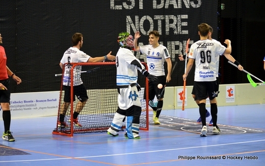 Photo hockey Floorball ARCHIVES - Floorball ARCHIVES - EFCh : Si près, si loin