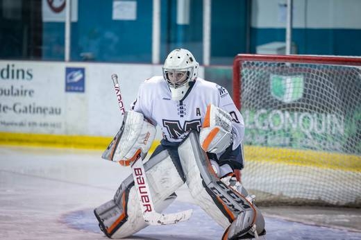 Photo hockey Hockey dans le Monde - Hockey dans le Monde - Un gardien Français aux USA