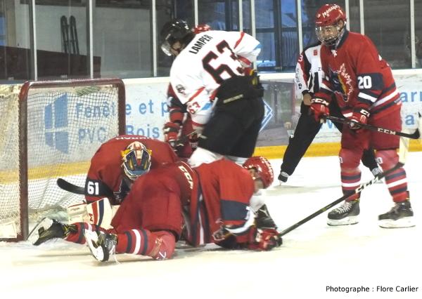 Photo hockey Hockey en Europe - Hockey en Europe : Grenoble (Les Br没leurs de Loups) - Grenoble, du mieux mais pas mieux Photo hockey Hockey en Europe - Hockey en Europe : Grenoble (Les Br没leurs de Loups) - Grenoble, du mieux mais pas mieux