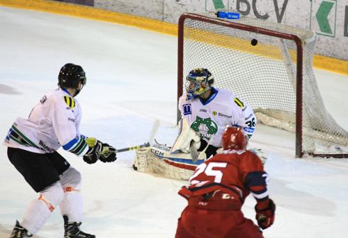 Photo hockey Hockey en Europe - Hockey en Europe : Grenoble (Les Br没leurs de Loups) - Grenoble termine sur une victoire Photo hockey Hockey en Europe - Hockey en Europe : Grenoble (Les Br没leurs de Loups) - Grenoble termine sur une victoire