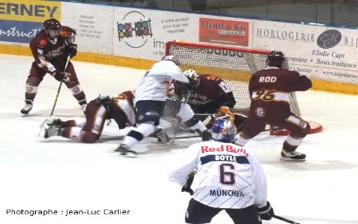 Photo hockey Hockey en Europe - Hockey en Europe - Hockeyades, Munich corrige Genève