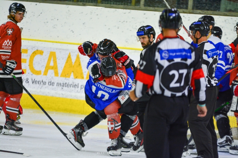 Photo hockey Hockey en France - : Chamonix vs Mulhouse - Victoire chamoniarde en préparation Photo hockey Hockey en France - : Chamonix vs Mulhouse - Victoire chamoniarde en préparation