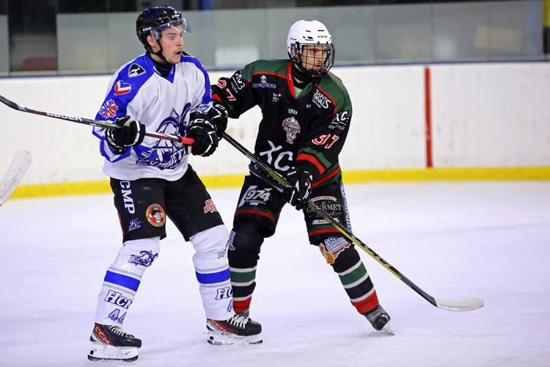 Photo hockey Hockey en France - : Mont-Blanc vs Courchevel-Méribel-Pralognan - Préparation D1 : Premier gain pour Mont-Blanc Photo hockey Hockey en France - : Mont-Blanc vs Courchevel-Méribel-Pralognan - Préparation D1 : Premier gain pour Mont-Blanc