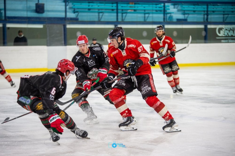 Photo hockey Hockey en France -  : Mont-Blanc vs Morzine-Avoriaz - Victoire de Mt Blanc vs Morzine-Avoriaz
