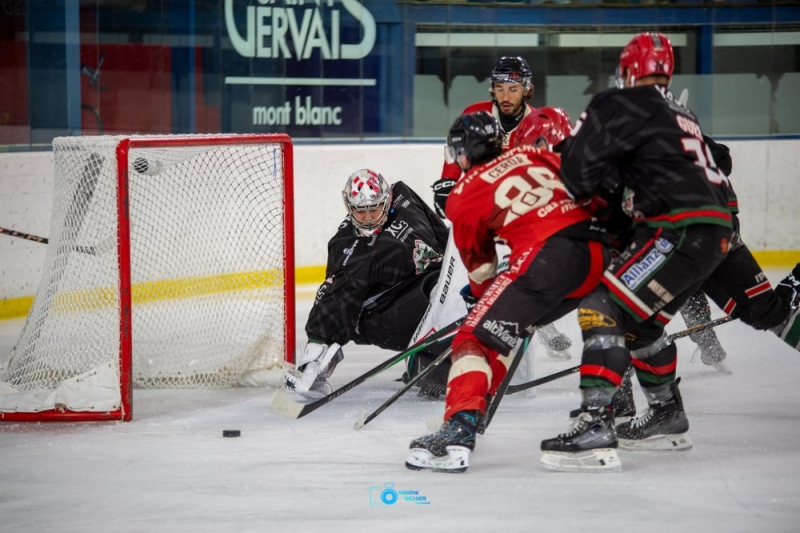 Photo hockey Hockey en France -  : Mont-Blanc vs Morzine-Avoriaz - Victoire de Mt Blanc vs Morzine-Avoriaz