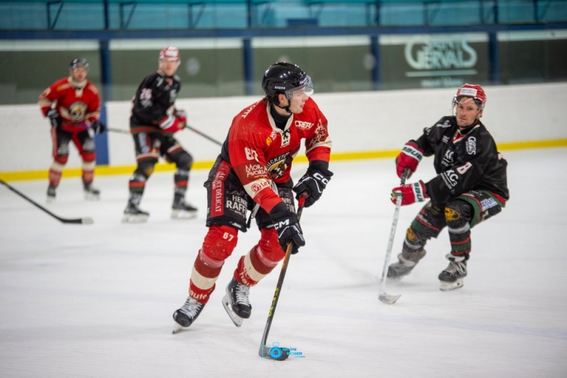 Photo hockey Hockey en France -  : Mont-Blanc vs Morzine-Avoriaz - Victoire de Mt Blanc vs Morzine-Avoriaz