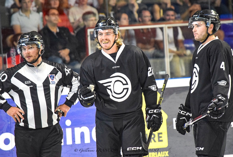 Photo hockey Hockey en France -  : Nantes vs Caen  - Préparatoire: Nantes s