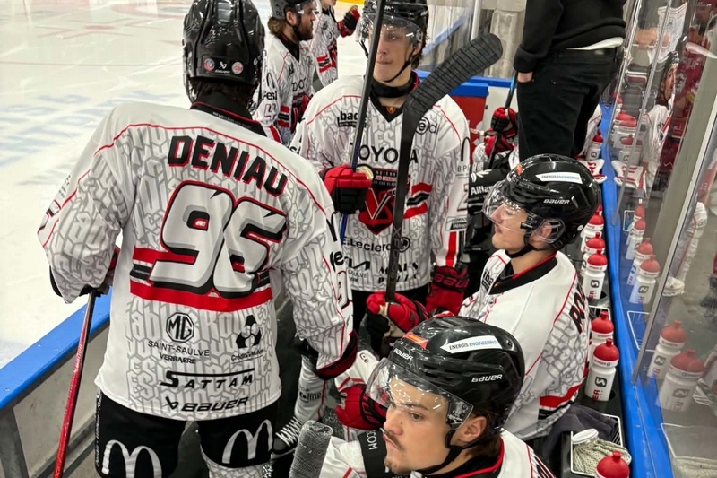 Photo hockey Hockey en France - Hockey en France -  Préparation : Valenciennes en contrôle à Limbourg (Pays-bas)
