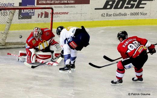 Photo hockey Hockey en France - Hockey en France - Briançon en tête de la Riviera Cup Photo hockey Hockey en France - Hockey en France - Briançon en tête de la Riviera Cup