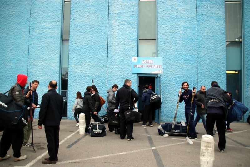 Photo hockey Hockey en France - Hockey en France : Mont-Blanc (Les Yetis) - D2 Play-Off : 24h avec le HC Mont-Blanc Photo hockey Hockey en France - Hockey en France : Mont-Blanc (Les Yetis) - D2 Play-Off : 24h avec le HC Mont-Blanc