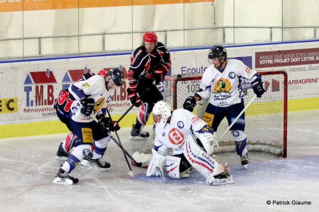 Photo hockey Hockey en France - Hockey en France - Riviera Cup : Chamonix en six face Ă Neuilly Photo hockey Hockey en France - Hockey en France - Riviera Cup : Chamonix en six face Ă Neuilly