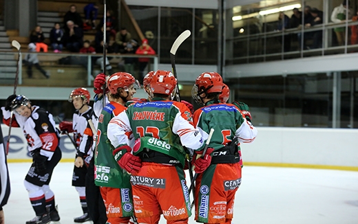 Photo hockey Hockey en France - Hockey en France - Un derby, des buts, et une belle fĂȘte Photo hockey Hockey en France - Hockey en France - Un derby, des buts, et une belle fĂȘte