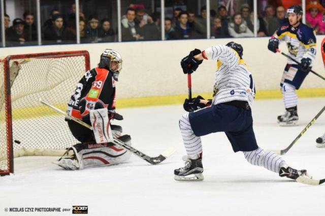 Photo hockey Hockey en France - Hockey en France : Wasquehal Lille (Les Lions) - Wasquehal, Capitale de la Région Nord-Pas-de-Calais-Picardie Photo hockey Hockey en France - Hockey en France : Wasquehal Lille (Les Lions) - Wasquehal, Capitale de la Région Nord-Pas-de-Calais-Picardie