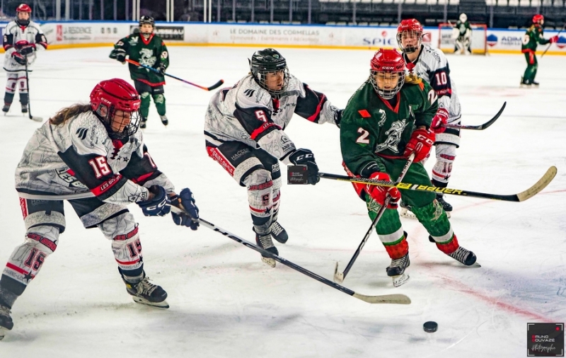 Photo hockey Hockey Féminin - Féminin senior : 9ème journée : Cergy-Pontoise / Féminin vs Neuilly/Marne Féminin - Féminin élite : Victoire aux forceps pour Cergy Photo hockey Hockey Féminin - Féminin senior : 9ème journée : Cergy-Pontoise / Féminin vs Neuilly/Marne Féminin - Féminin élite : Victoire aux forceps pour Cergy