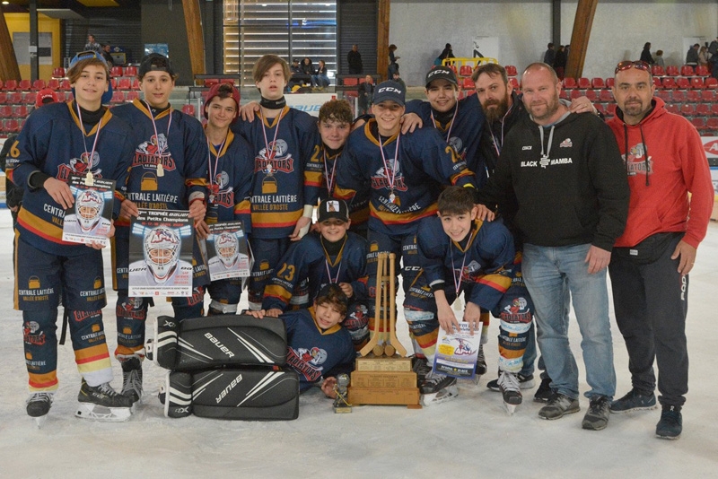 Photo hockey Hockey Mineur - Hockey Mineur : Gap (Association Promotion du Hockey sur glace) - Retour réussi du Trophée des Petits Champions Photo hockey Hockey Mineur - Hockey Mineur : Gap (Association Promotion du Hockey sur glace) - Retour réussi du Trophée des Petits Champions