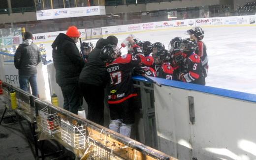 Photo hockey Hockey Mineur - Hockey Mineur - U13 - Egalité parfaite entre Taureaux et Boxers ! Photo hockey Hockey Mineur - Hockey Mineur - U13 - Egalité parfaite entre Taureaux et Boxers !