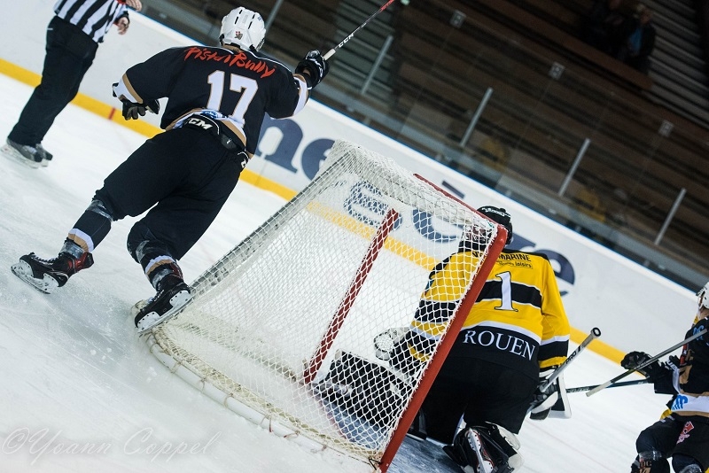 Photo hockey Hockey Mineur - Hockey Mineur - U20 : La solidarité a payé ! Photo hockey Hockey Mineur - Hockey Mineur - U20 : La solidarité a payé !