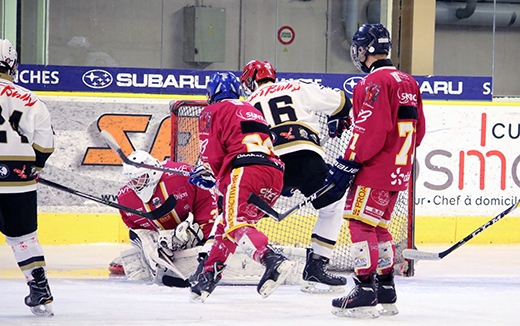 Photo hockey Hockey Mineur - Hockey Mineur - U20 Elite : Le HC74 en contrôle Photo hockey Hockey Mineur - Hockey Mineur - U20 Elite : Le HC74 en contrôle