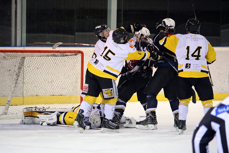 Photo hockey Hockey Mineur - Hockey Mineur - U20 : Excès de confiance ?