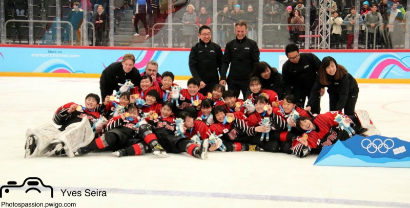 Photo hockey Jeux olympiques -  : Japon (JPN) vs Suède (SWE) - Méfiez-vous de l