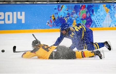 Photo hockey Jeux olympiques - Jeux olympiques - JO : Allemagne vs Suède -Victoire nordique