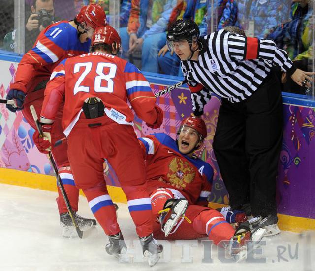Photo hockey Jeux olympiques - Jeux olympiques - JO : Russie vs Slovénie - Victoire rouge Photo hockey Jeux olympiques - Jeux olympiques - JO : Russie vs Slovénie - Victoire rouge