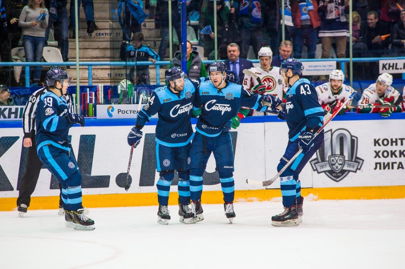 Photo hockey KHL - Kontinental Hockey League - KHL - Kontinental Hockey League - KHL : De la neige en fin d Photo hockey KHL - Kontinental Hockey League - KHL - Kontinental Hockey League - KHL : De la neige en fin d