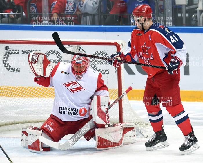 Photo hockey KHL - Kontinental Hockey League - KHL - Kontinental Hockey League - KHL : Derby serré Photo hockey KHL - Kontinental Hockey League - KHL - Kontinental Hockey League - KHL : Derby serré