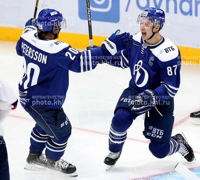 Photo hockey KHL - Kontinental Hockey League - KHL - Kontinental Hockey League - KHL : Eins, polizeï !
