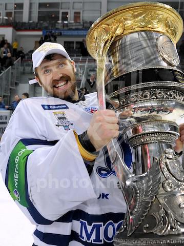 Photo hockey KHL - Kontinental Hockey League - KHL - Kontinental Hockey League - KHL : La tête dans les étoiles Photo hockey KHL - Kontinental Hockey League - KHL - Kontinental Hockey League - KHL : La tête dans les étoiles