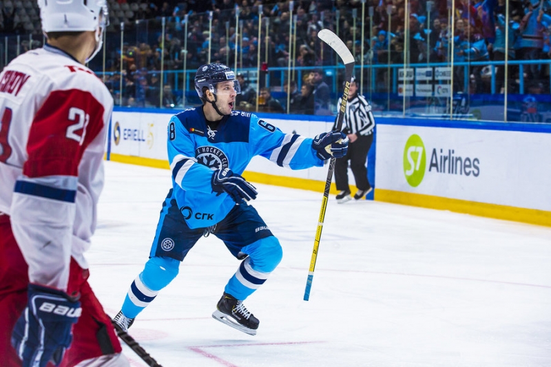 Photo hockey KHL - Kontinental Hockey League - KHL - Kontinental Hockey League - KHL : Le train bloqué par la neige Photo hockey KHL - Kontinental Hockey League - KHL - Kontinental Hockey League - KHL : Le train bloqué par la neige