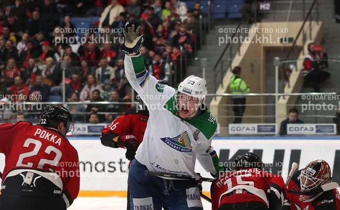 Photo hockey KHL - Kontinental Hockey League - KHL - Kontinental Hockey League - KHL : Sauvé in-extremis Photo hockey KHL - Kontinental Hockey League - KHL - Kontinental Hockey League - KHL : Sauvé in-extremis
