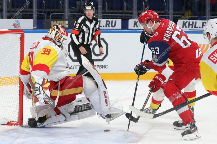 Photo hockey KHL - Kontinental Hockey League ARCHIVES - KHL - Kontinental Hockey League ARCHIVES - KHL : Ca double fortement