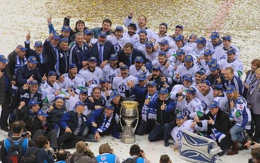 Photo hockey KHL - Kontinental Hockey League ARCHIVES - KHL - Kontinental Hockey League ARCHIVES - Le Dynamo reste dans le cosmos Photo hockey KHL - Kontinental Hockey League ARCHIVES - KHL - Kontinental Hockey League ARCHIVES - Le Dynamo reste dans le cosmos